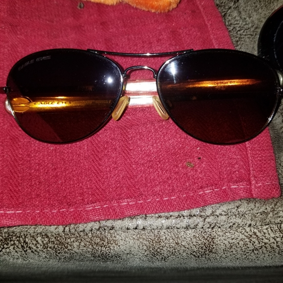 Sunglasses - Picture 2 of 9